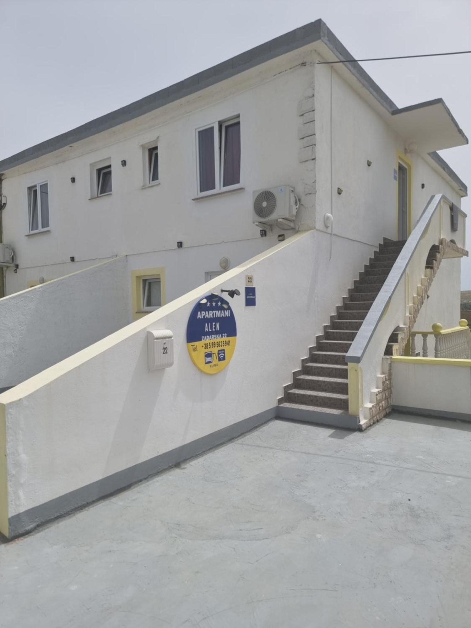 Apartmani Alen Dinjiška エクステリア 写真